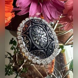 Vintage Juliana DeLizza and Elster Art Nouveau Glass Dome Pendant Brooch